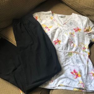 Hawaiian Scrub Top and Black Scrub Pants